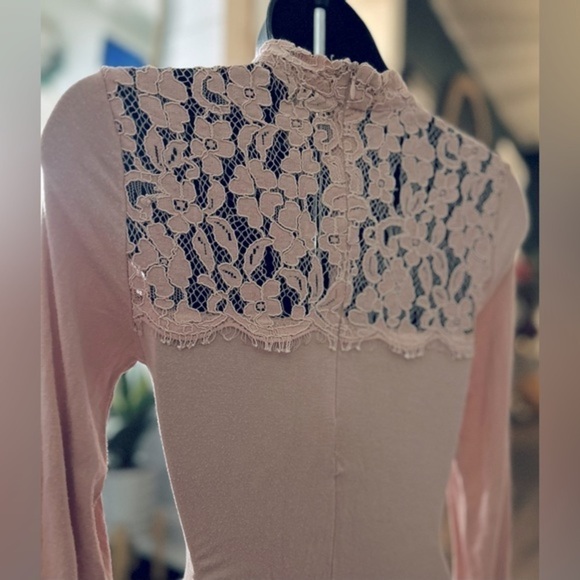 Forever 21 pink lace long sleeve bodysuit, size Small - Picture 8 of 10